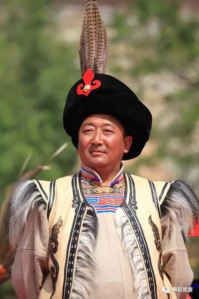 来略阳探索你不知道的羌族文化和羌族服饰