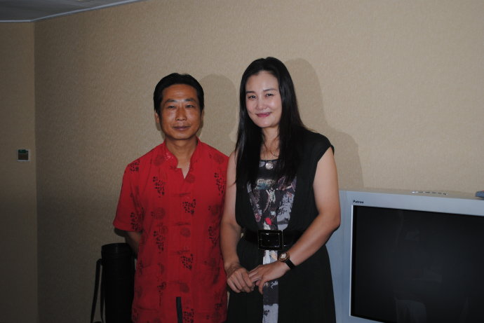 胡德全诗歌让我靠近你写给中央歌剧院女高音歌唱家尤泓斐