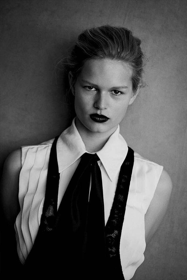 kate mosslara stone.