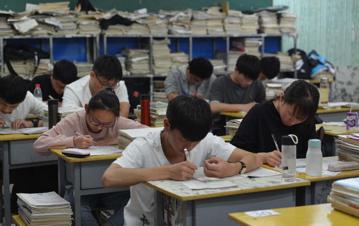 能考上哈佛大学,那他的智商一定会是极高的.