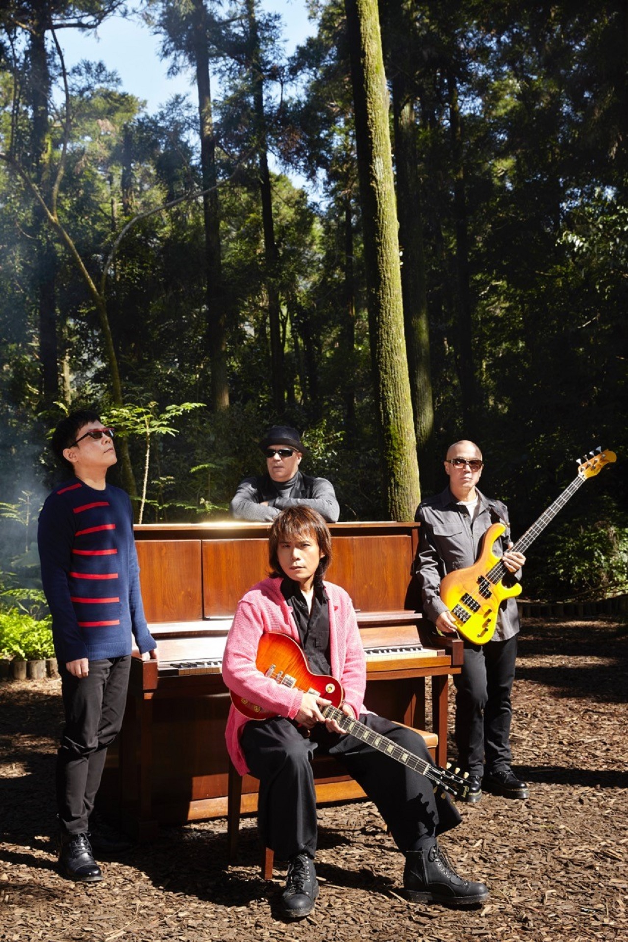 伍佰chinablue国语创作专辑让水倒流711正式发行