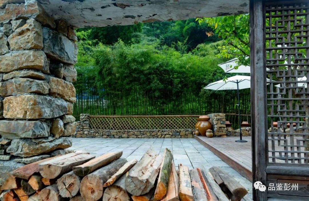 竹海溪流这片万亩川西林盘神还原杜甫的草堂时光