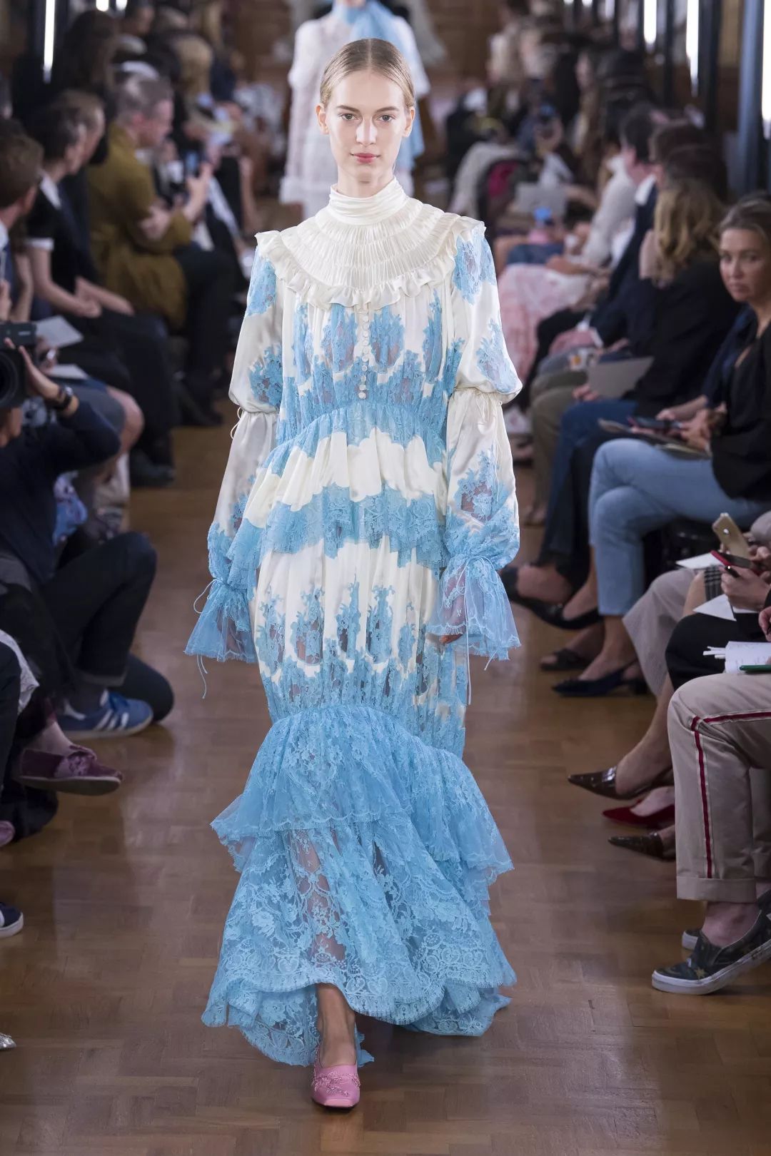 2020春夏女装流行趋势_廓形