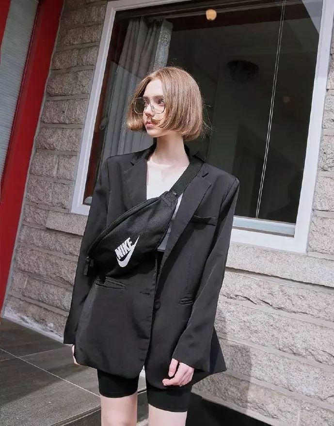 所谓人间尤物,这个98年的混血模特算吗?_chloe