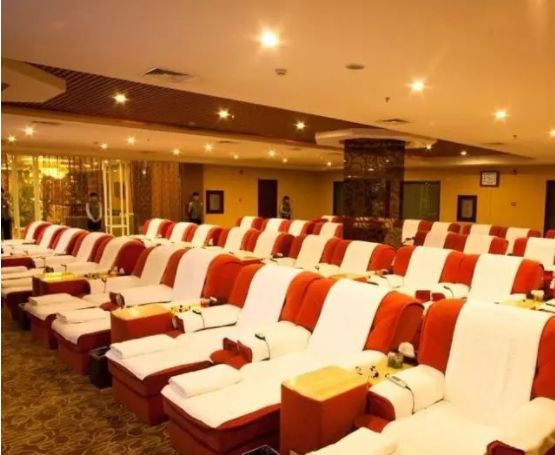 但是一定要有风度,可以不帅不漂亮,你是技师如果做不到,就说做不到.