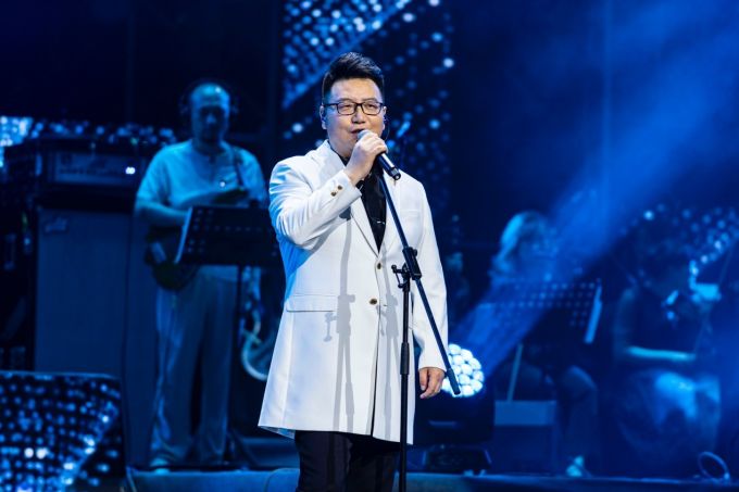 商洛人周澎西安演唱会圆满成功唱响美丽中国