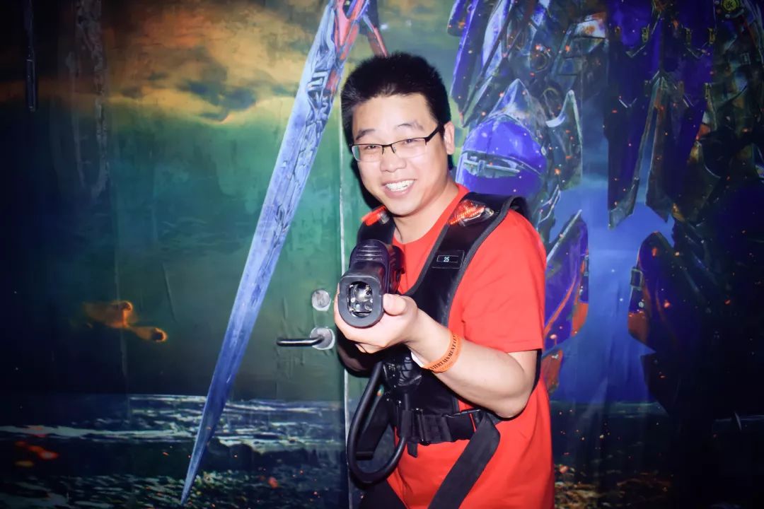 团建活动东方龙商务一群人一件事一条心一起拼一定赢