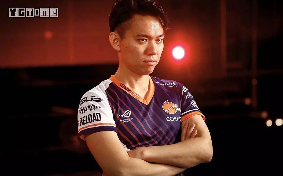 tokido前《星际争霸2》的职业选手 bling,在接受采访时也曾发表过类似