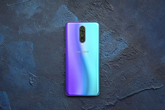 oppor17pro价格跌至1字头早买的用户后悔了