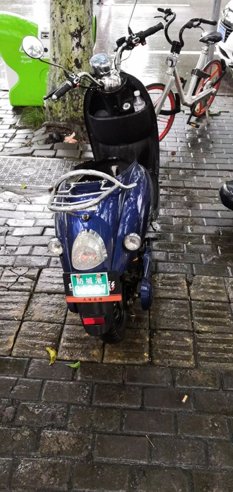 猖狂防城港一辆电动车电瓶被偷