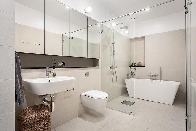 我的新家,父母都说客厅很漂亮,我最满意的是卫生间的隔断!