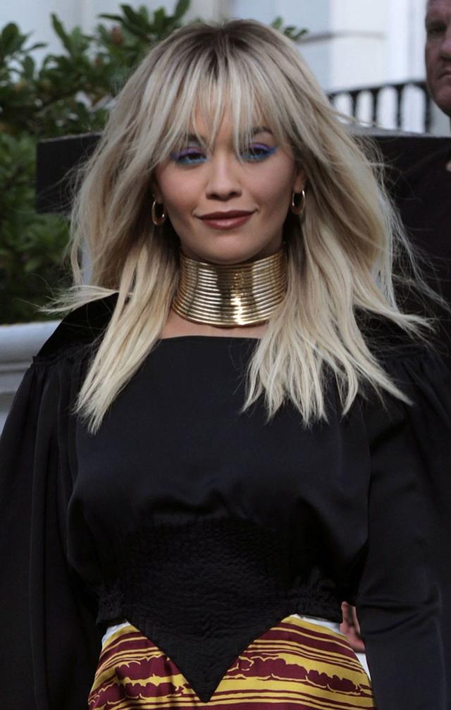 丽塔·奥拉有治愈无聊黑眼线的方法