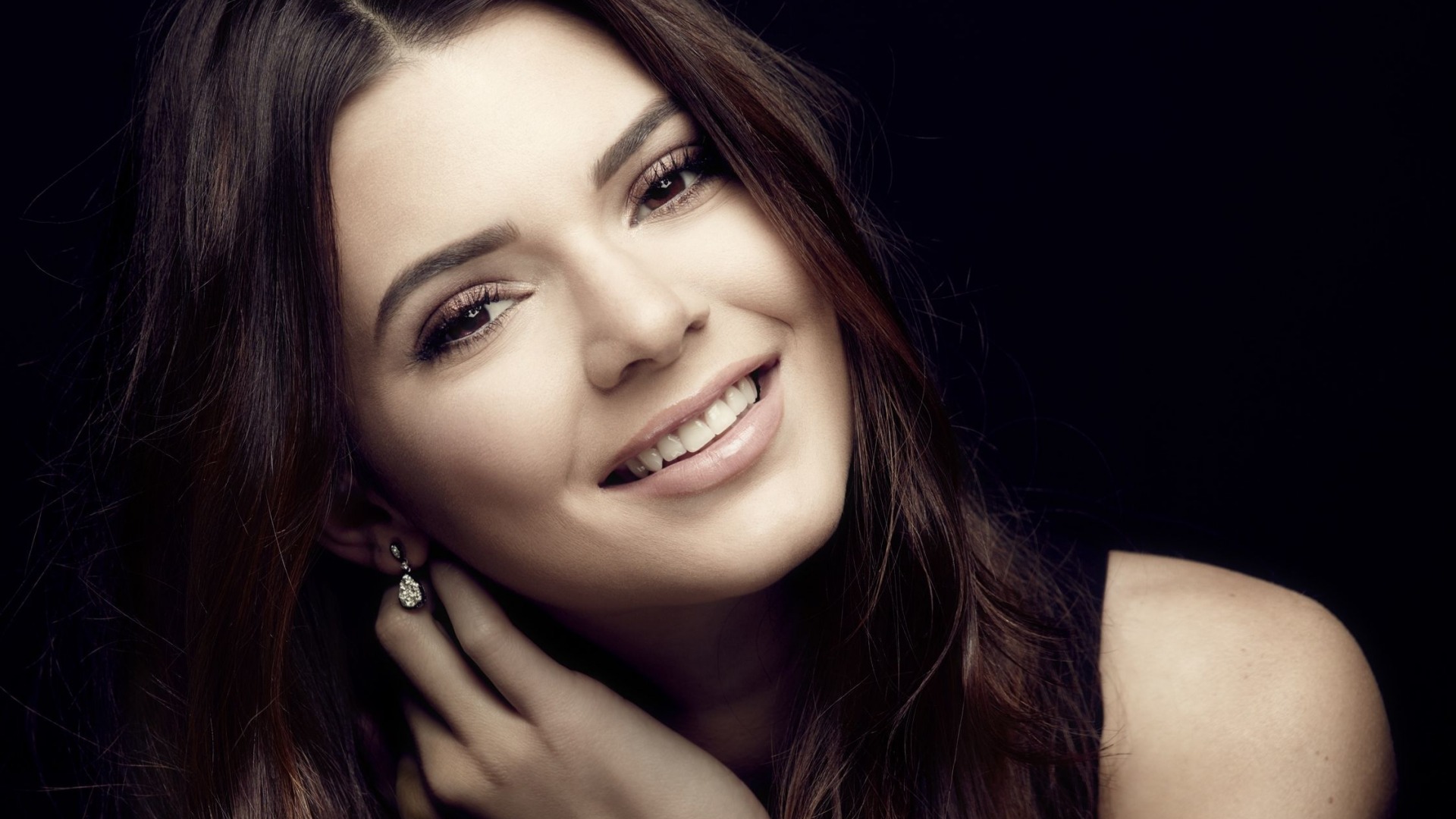 曾被誉为世界上最美丽的超模——肯达尔·詹娜