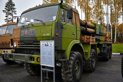 "旋风"多管火箭炮靠r-90独领风骚