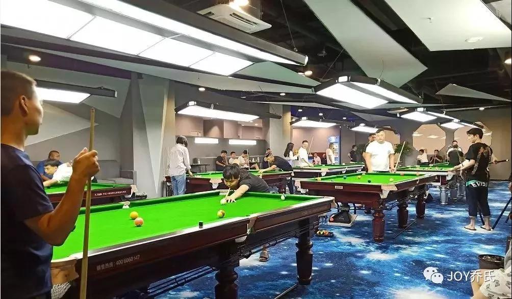 重庆奉节乔氏台球:谁不想,在星空里打球呢!