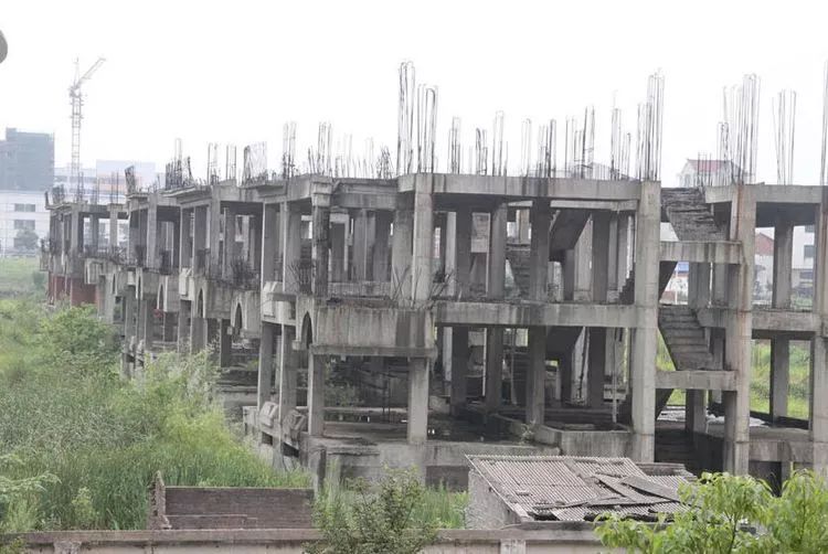 "烂尾楼"频现的时代,你知道该怎么避免吗?