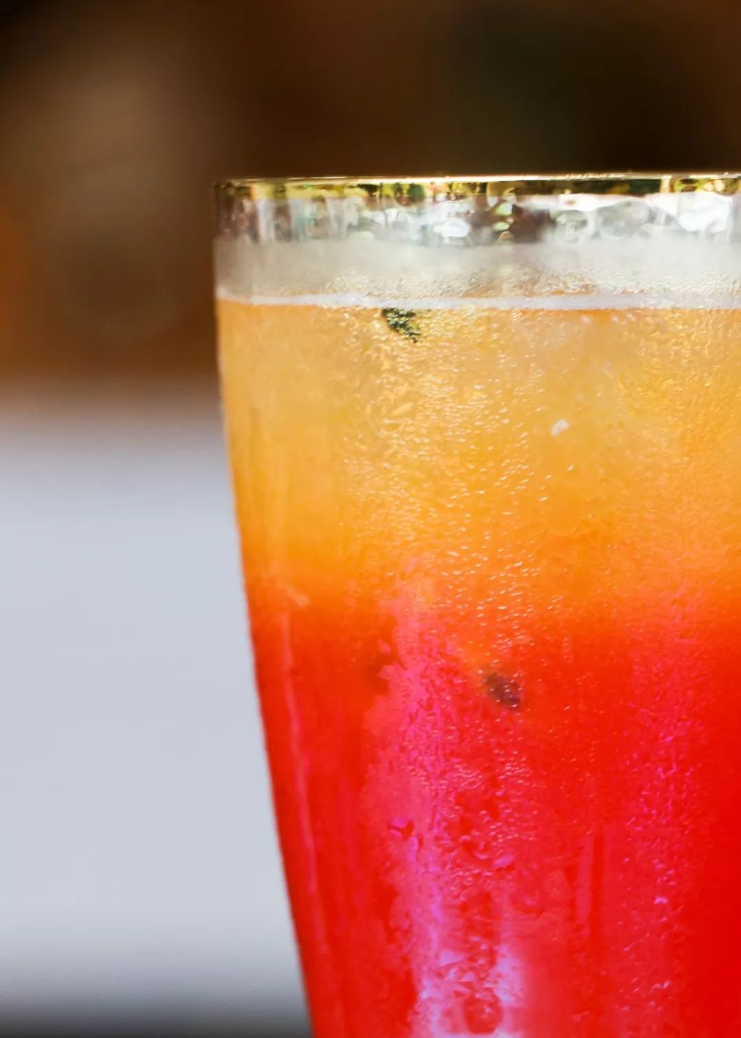 初恋新鲜青瓜削片榨汁,原味薄荷点缀调味,豆蔻少女的小心思都浓缩于此