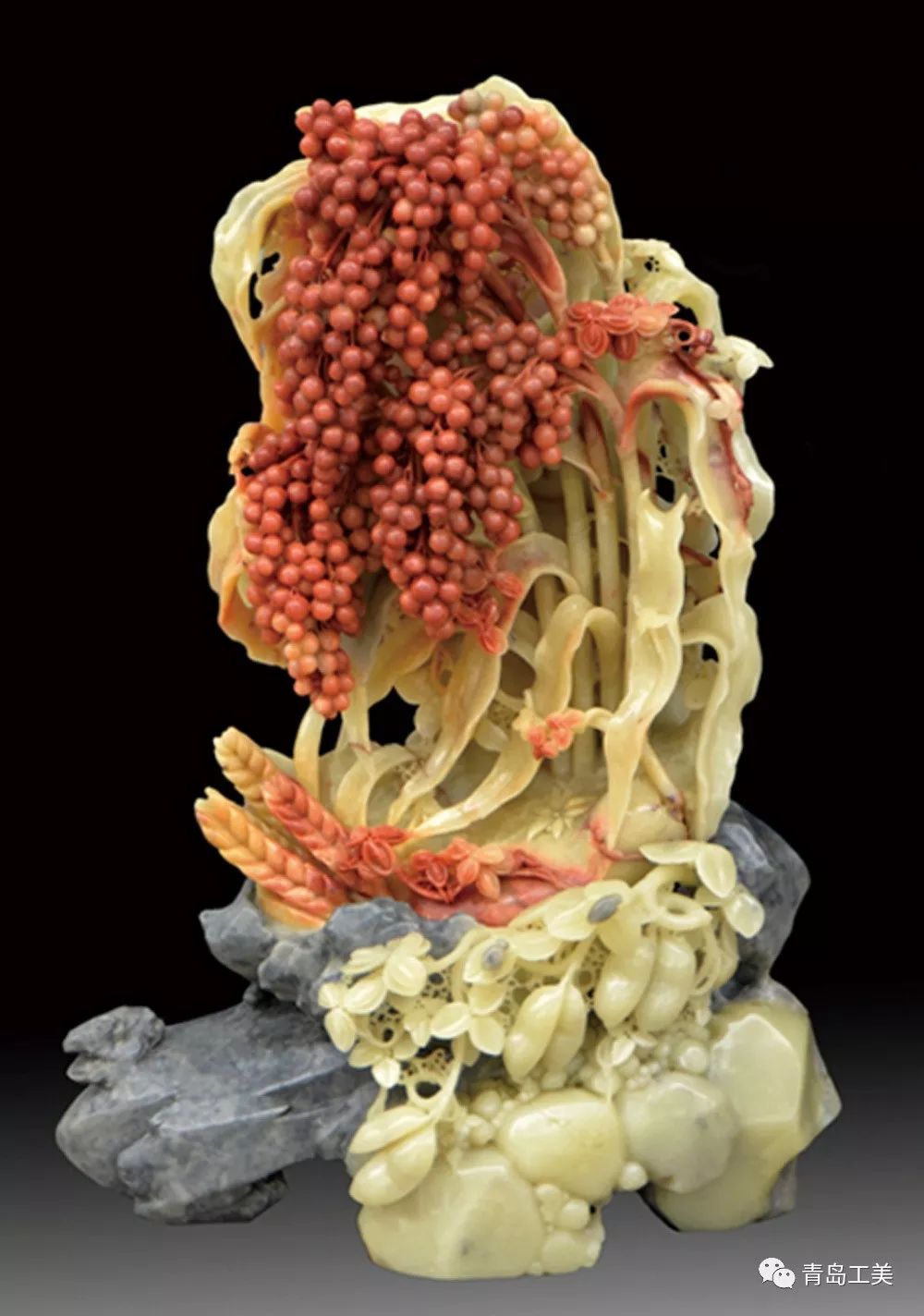 青岛工美举办浙江省工艺美术大师徐永泽青田石雕艺术作品展