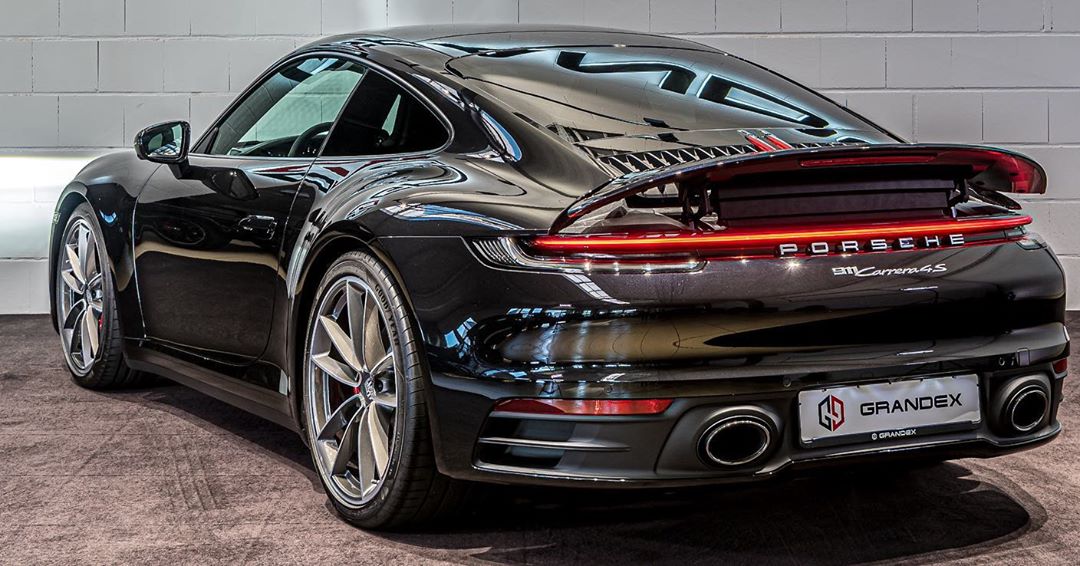 黑色的非常精致 全新保时捷911海外实车