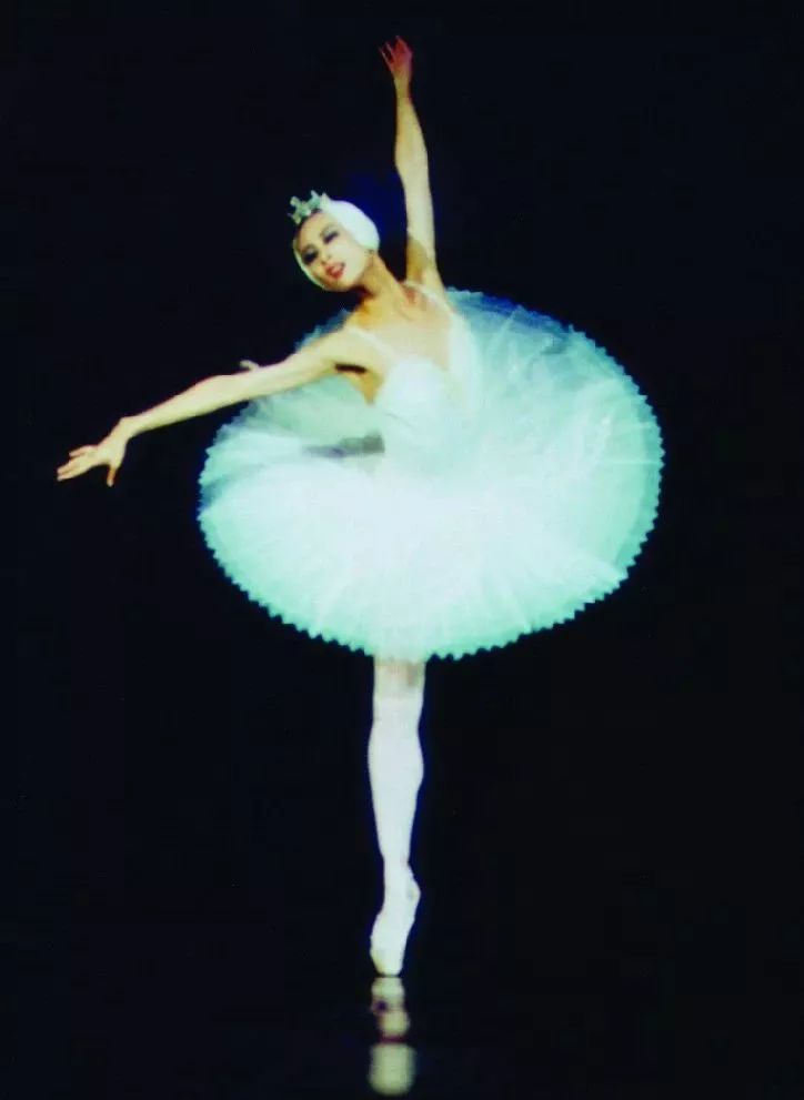 舞空间 | 公益系列课堂之辛丽丽:足尖上的优雅艺术舞出海派芭蕾风情