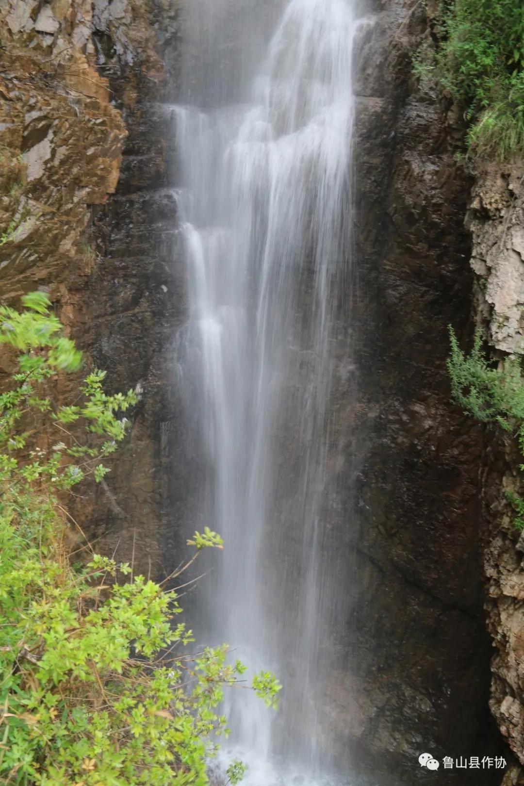 康 彪范垚林 赵英杰 石玉磊 岳朴方 李玲哲胡 晓 尹红岩 刘志远 郭宇