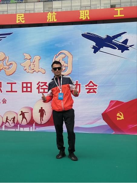 待人真诚,勇挑重任马福财是同事们眼中的"开心果"