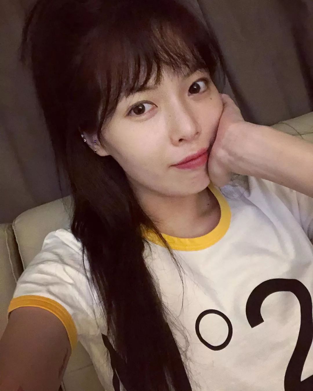 您收到了一条女朋友自拍更新提醒选择是否点开