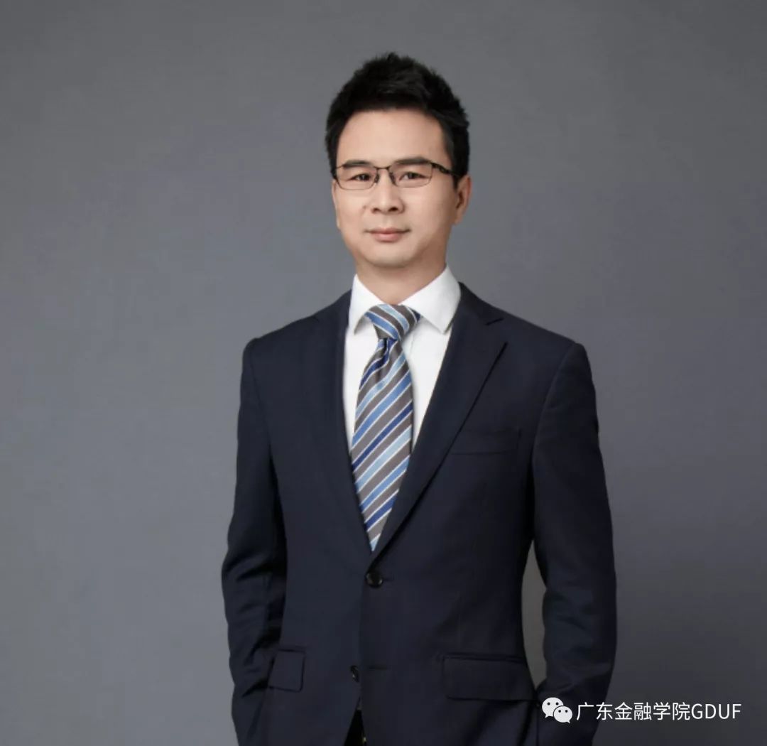 李育海是我校经济贸易学院2008届毕业生,毕业后即开