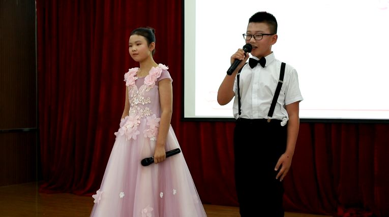 坎门中心小学2018学年"心存感恩,逐梦起航"毕业典礼青春依旧 友谊长存