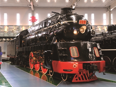 胜利8型蒸汽机车与12次列车的荣耀