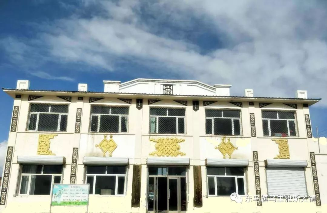 乌镇社区东乌旗乌里雅斯太镇满都胡社区简介