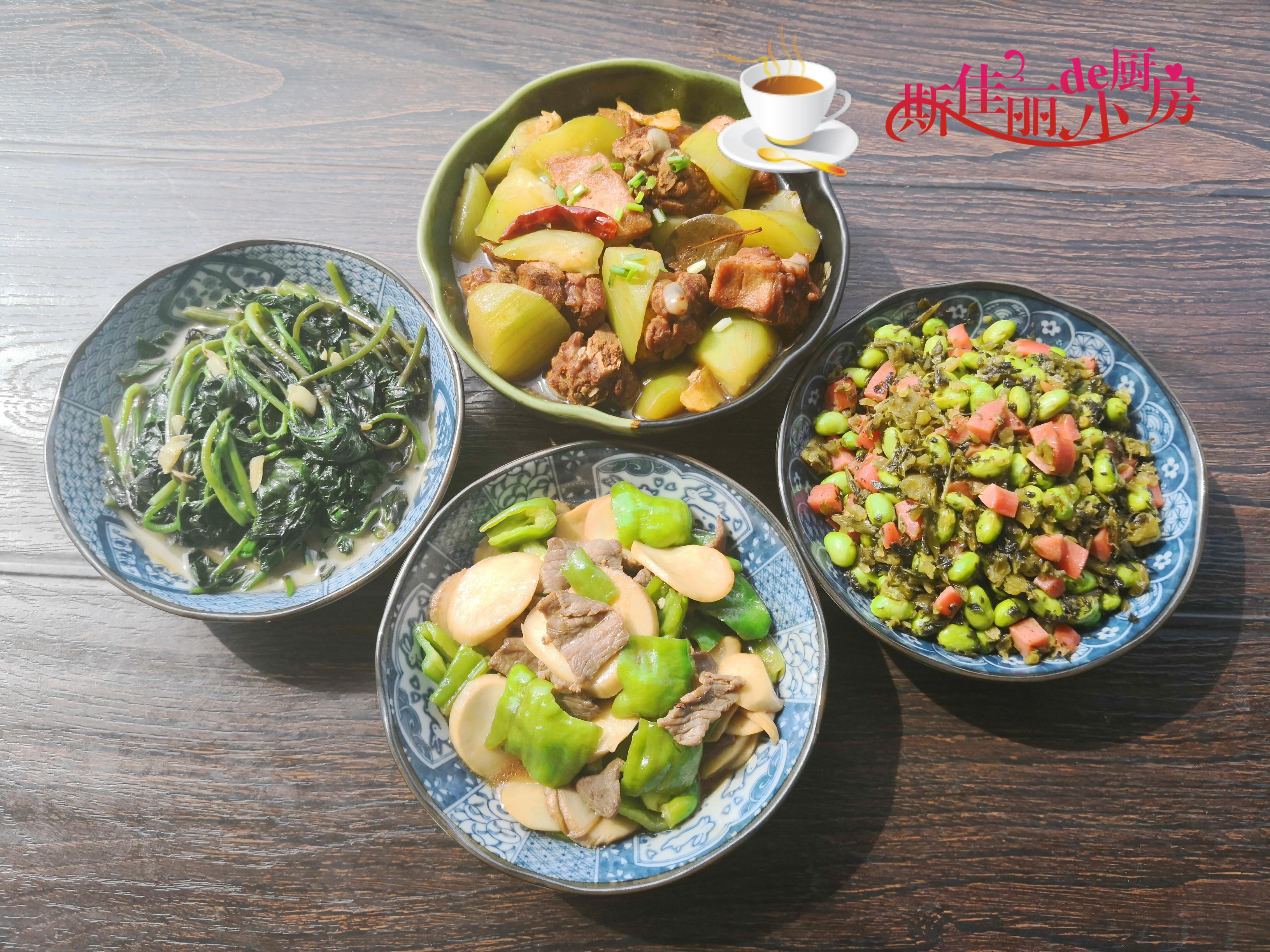 孩子放假在家,午餐绝不凑合,3人4道家常菜,有荤有素吃得很舒心