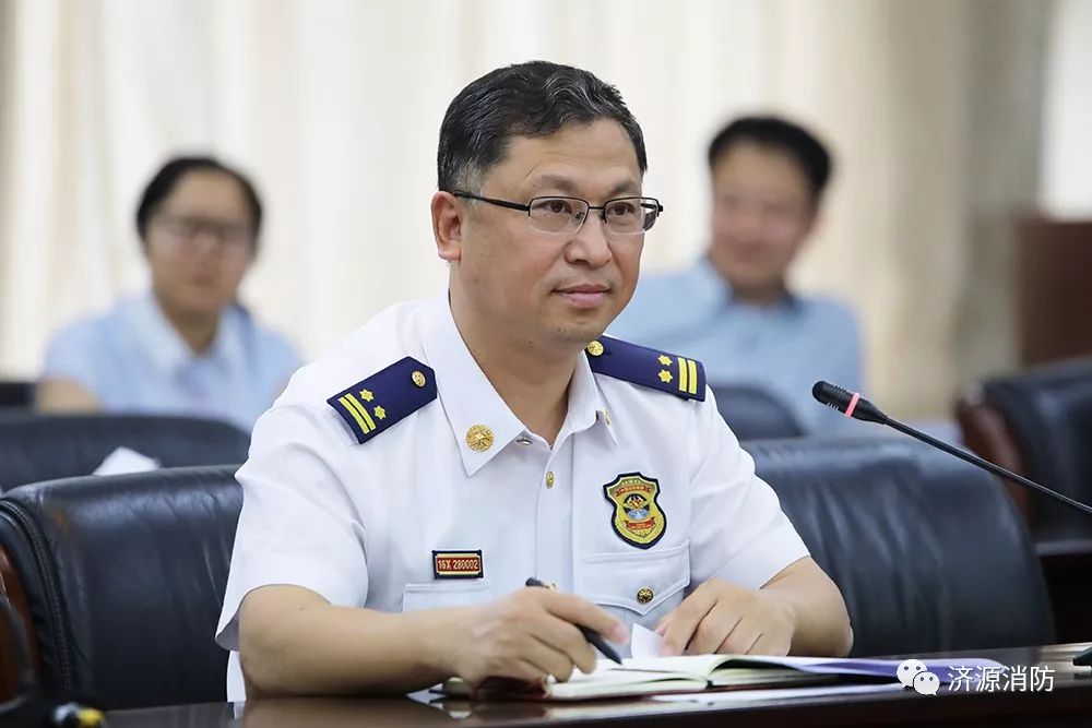 济源市长石迎军主持召开政府常务会研究消防改革事项