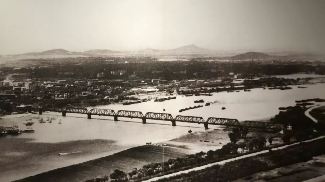 上铁印记津浦铁路原来叫津镇铁路