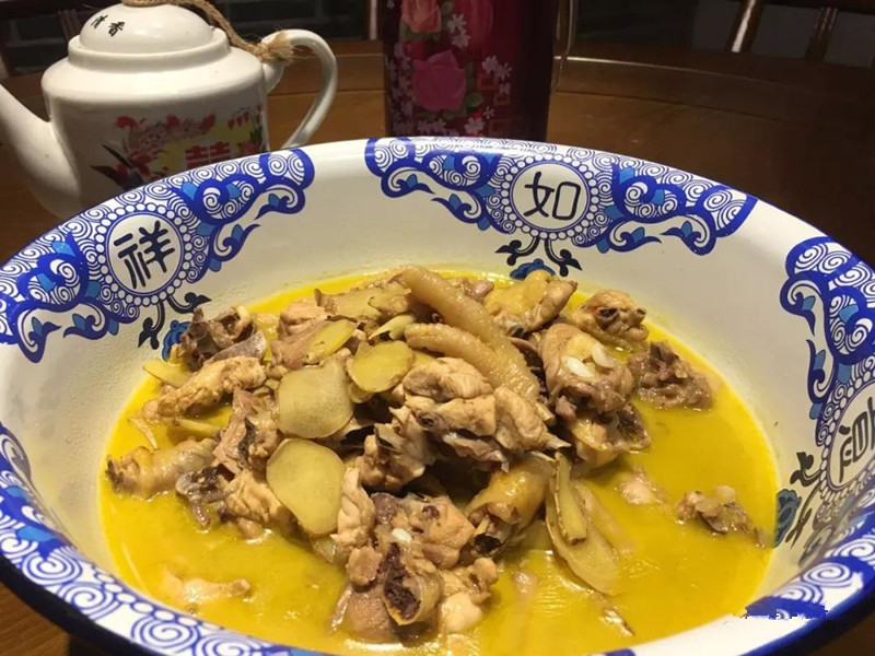 起伏吃只鸡,一年好身体路边荆煨鸡&老姜炒鸡红旗小院隆重推出所以,在