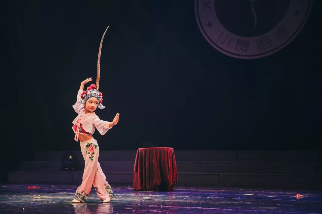 指导老师:徐芳卉荣获金奖赵梓涵《京伶梦》指导老师:江嘉慧荣获金奖戚