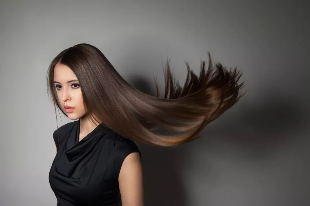 美妆ufo丨朴灿烈裴珠泫又双叒换发色了凭啥他们的头发还又好又顺