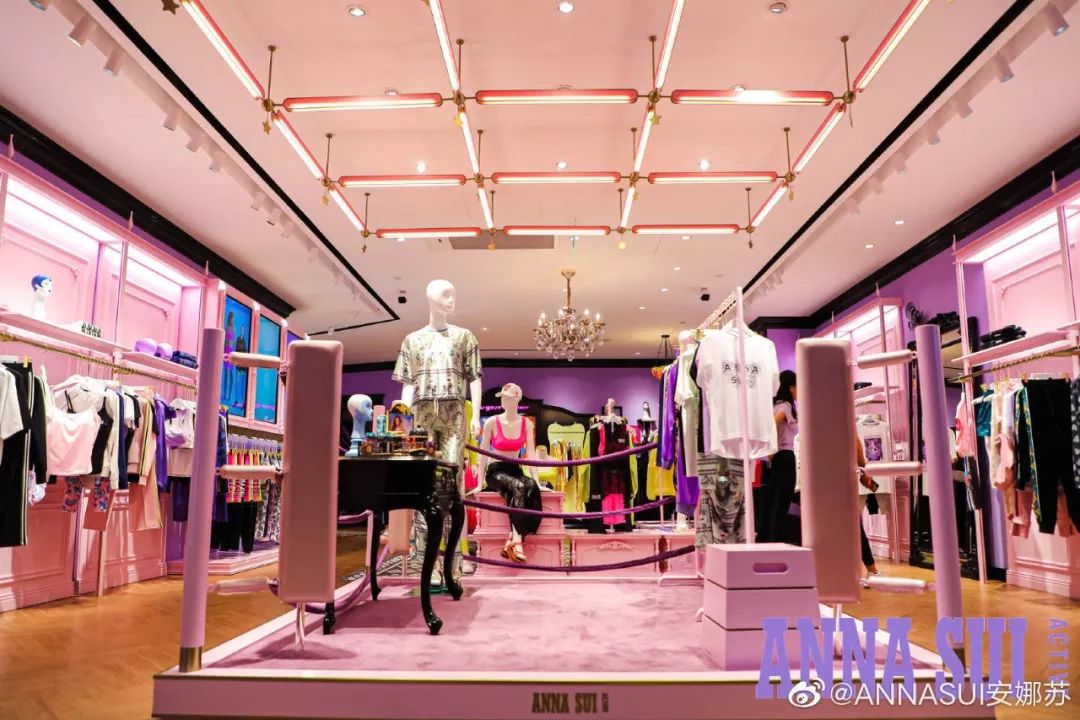安娜苏也想翻身全新运动品牌全球首店落地上海