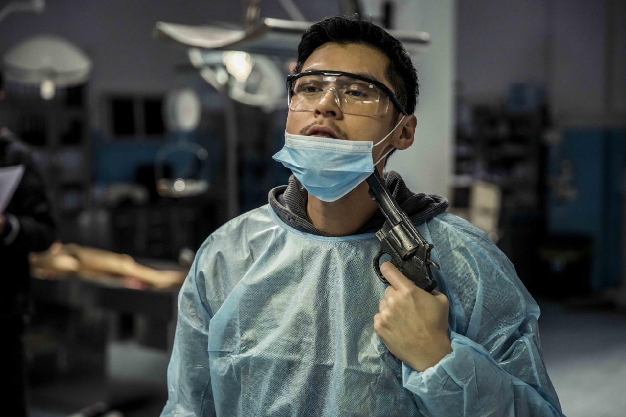 《沉默的证人》张家辉任贤齐抢尸大战,郭晋安吴卓羲客串变彩蛋