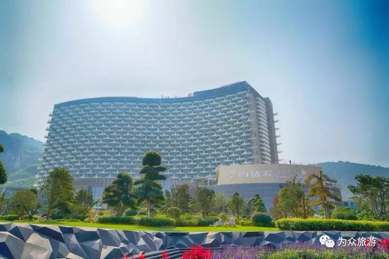 金山接送太湖龙之梦尊享二日游赏梦幻钻石大秀入住钻石酒店探秘动物