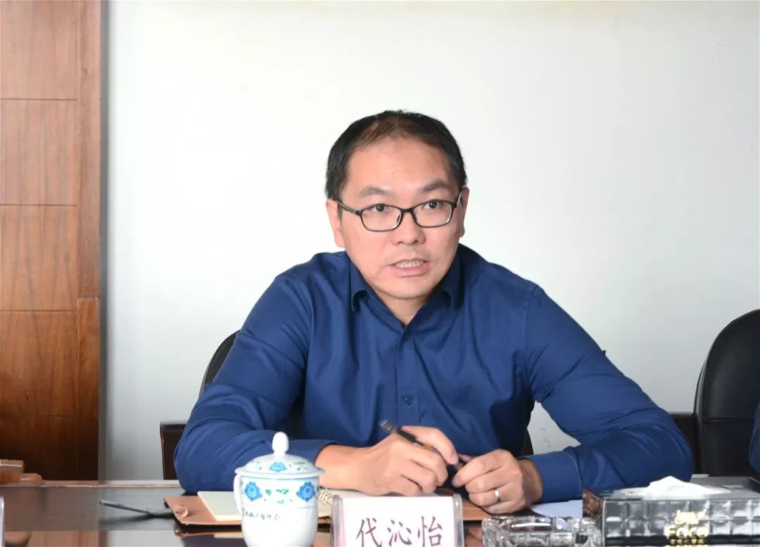 云南省委军民融合办副主任省国防科工局局长王洪新一行到云南航天调研