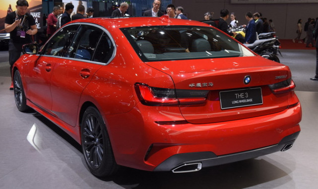 36万一路降至28万,标配无框车门,油耗6.4l