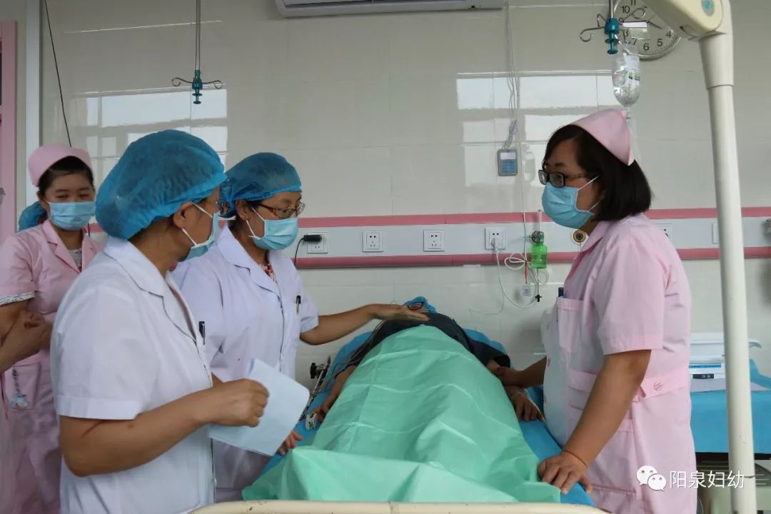 妇产科主任郝彦青表示,在今后的实际工作中要总结经验,完善流程,持续