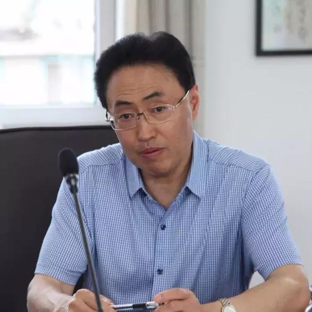 张坤明对该院各项工作的开展情况表示肯定,并就个别突出问题同与会