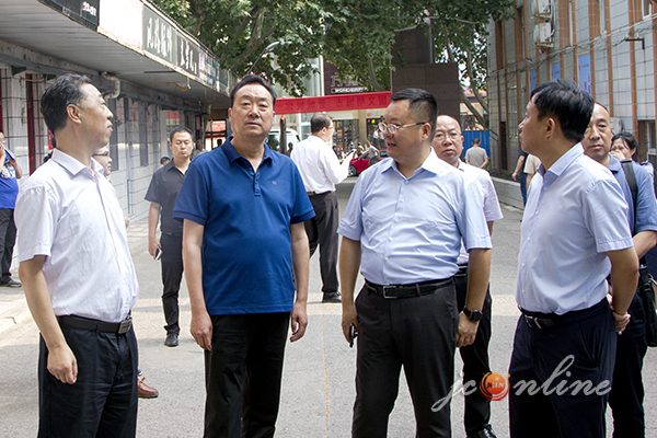 李根田调研文明城市创建工作