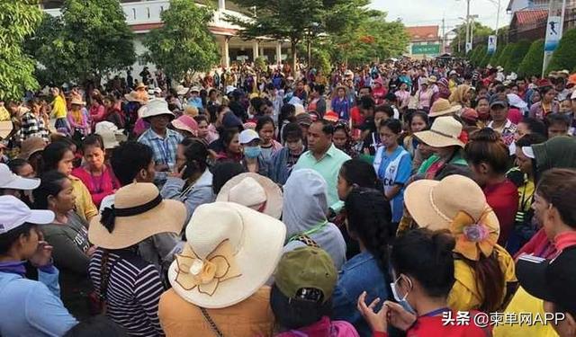 不准解雇工会领导柬埔寨2000多工人大罢工