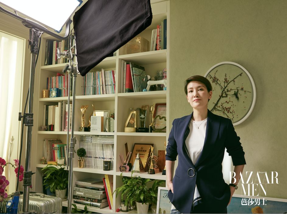 长虹artist|《芭莎男士》时尚女王:人生很立体,每面都精彩_沙小荔