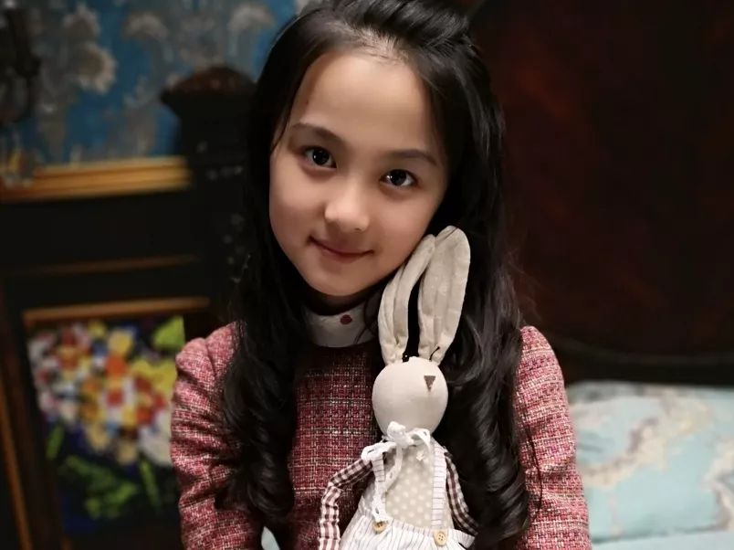 学员 郑瑾瑜往期影视优秀学员2014年在《匆匆十年》电影中领衔主演,把