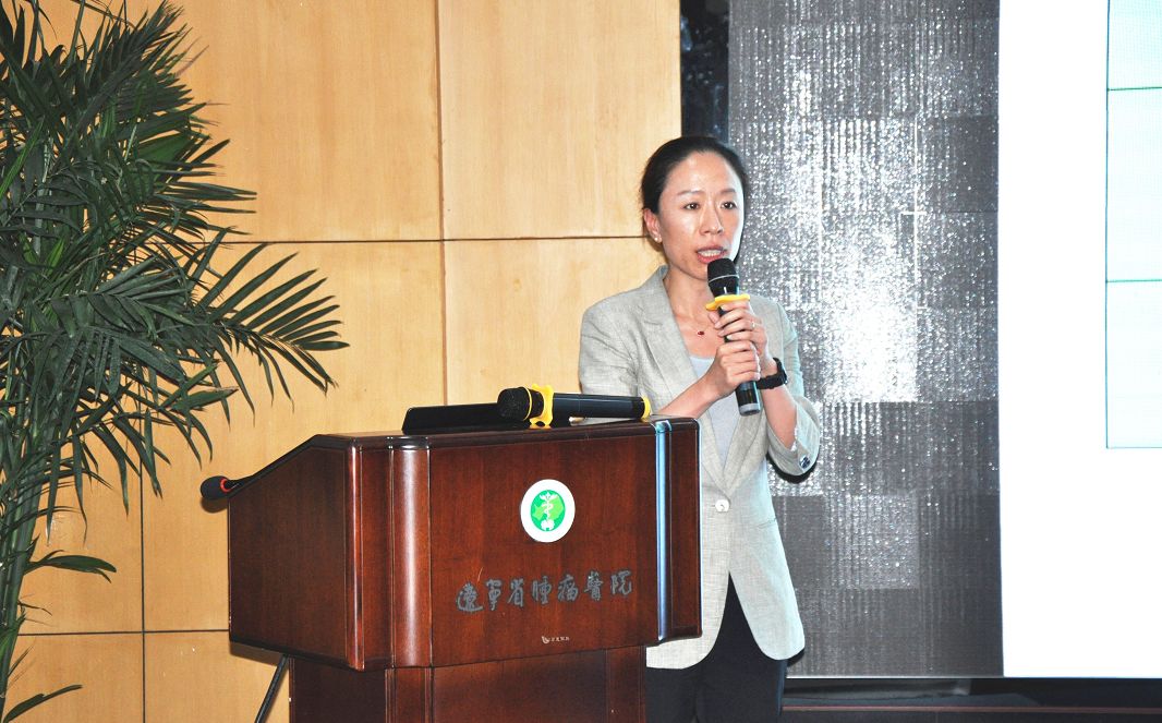 复旦大学管理研究所副总经理何蓓蓓做课程总结