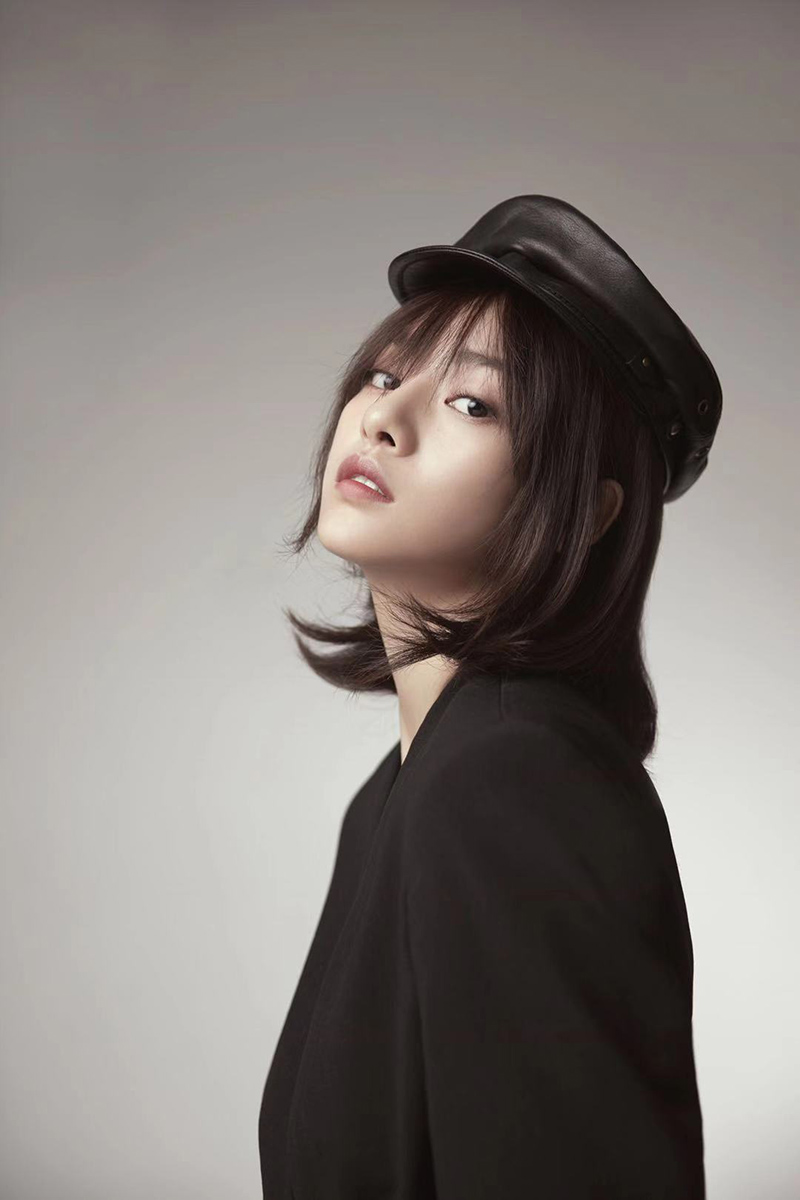 熬夜为追星张艺上化身小迷妹狂追中国新说唱